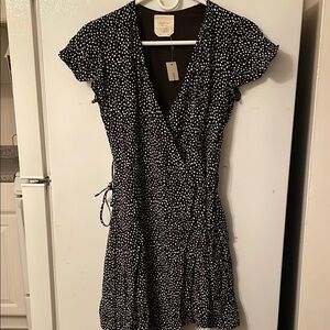 Harper‎ XS NWT Wrap Dress